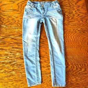 Women’s Vintage Wallflower Jeans  Embroidered Pockets Size 9